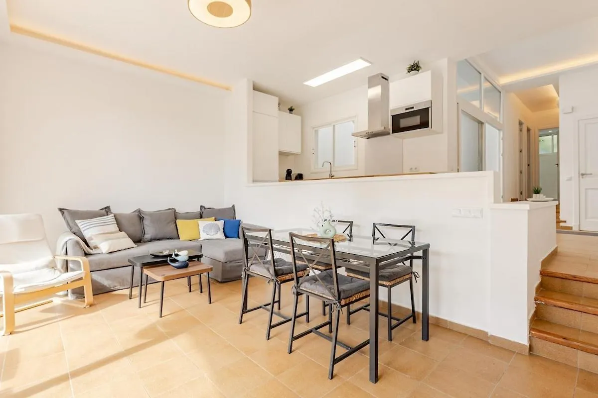 Apartamento Recien Reformado Con Jardin En Arenal De Castell 埃斯·梅卡达尔 西班牙